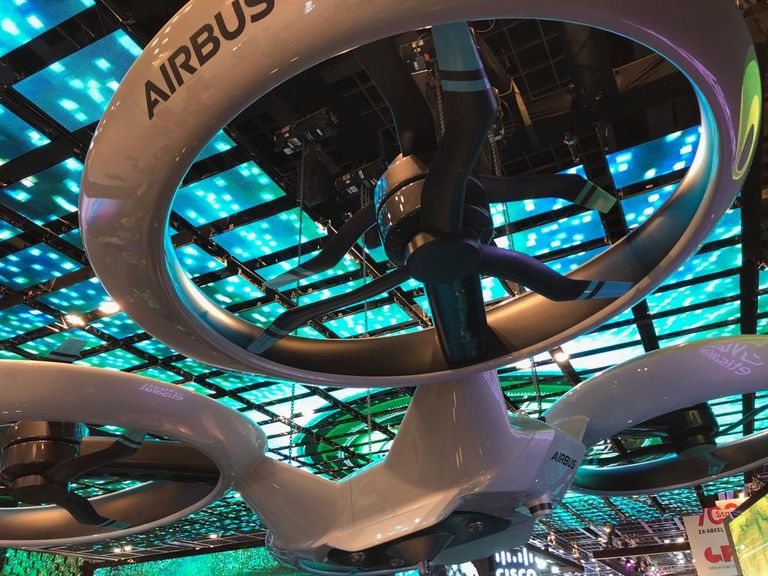 السياراة الطائرة بوب اب نيكست