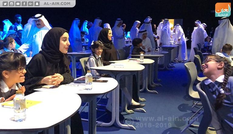 الشيخ محمد بن راشد والشيخ حمدان بن محمد لدى حضور الاحتفالية