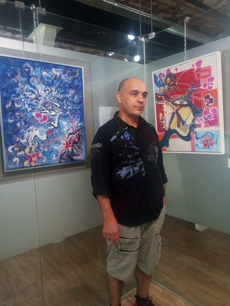 الفنان التشكيلي الجزائري دقمان عمر إدريس