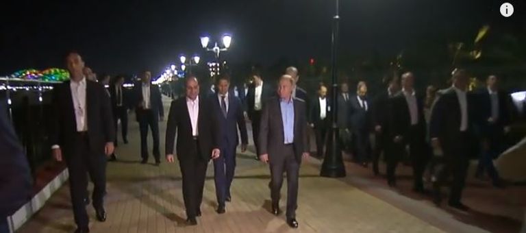 بوتين والسيسي في جولة على كورنيش سوتشي