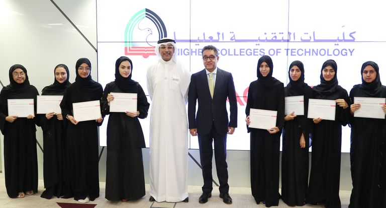 عمر سلطان العلماء وزير الدولة الإماراتي للذكاء الاصطناعي