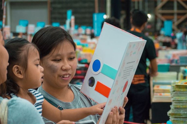 معرض بيج باد وولف للكتب يفتح أبوابه في دبي - صورة أرشيفية