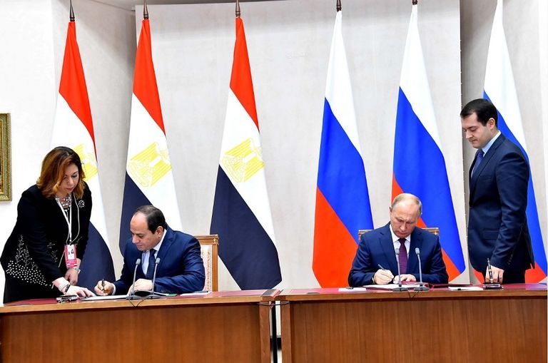 السيسي وبوتين عقب توقيع اتفاقية الشراكة الشاملة