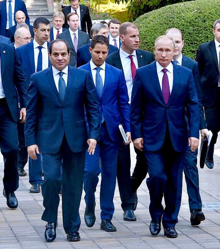 السيسي وبوتين عقب توقيع اتفاقية الشراكة الشاملة