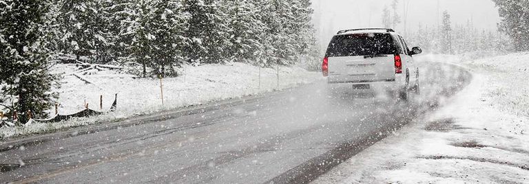 نصائح للقيادة الآمنة في فصل الشتاء