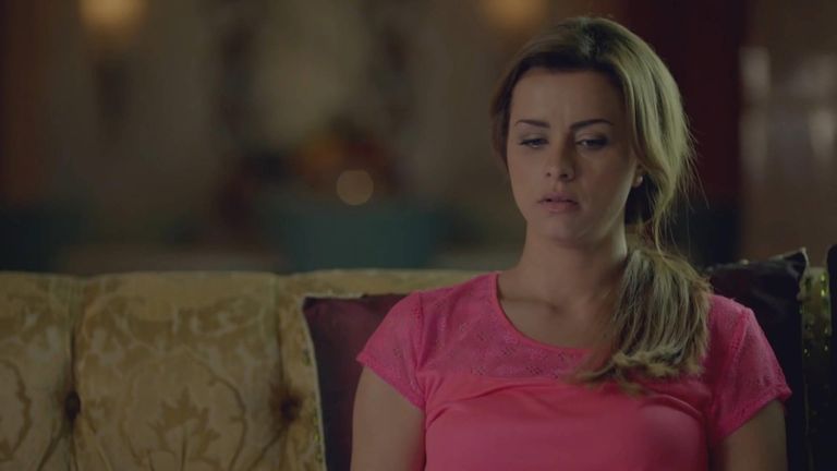 الفنانة اللبنانية نور