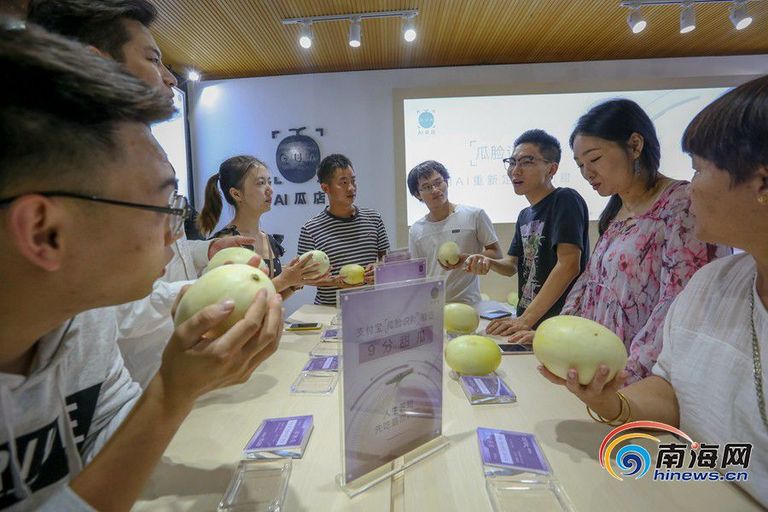 استخدام الذكاء الاصطناعي للتحقق من نضج الفاكهة قبل شرائها