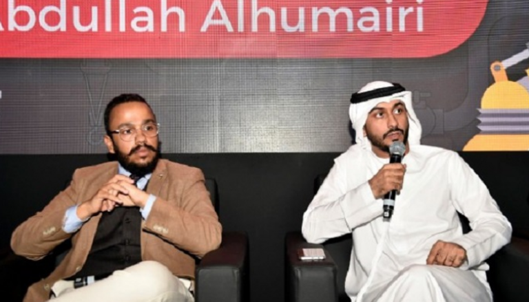 عبدالله الحميري خلال جلسة "صناعة السينما ومنصات التواصل الاجتماعي"