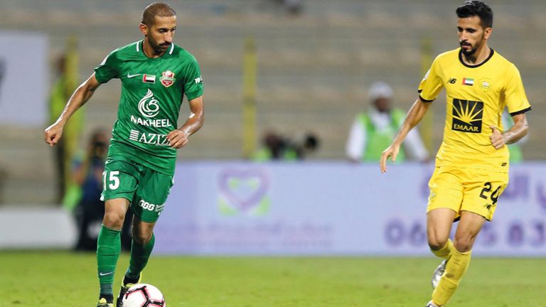 عبدالله النقبي خلال مواجهة سابقة أمام الوصل شباب الأهلي دبي