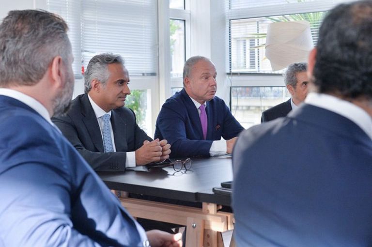 جانب من اجتماع   مجلس الأعمال السعودي الفرنسي جانب من اجتماع مجلس الأعمال السعودي الفرنسي