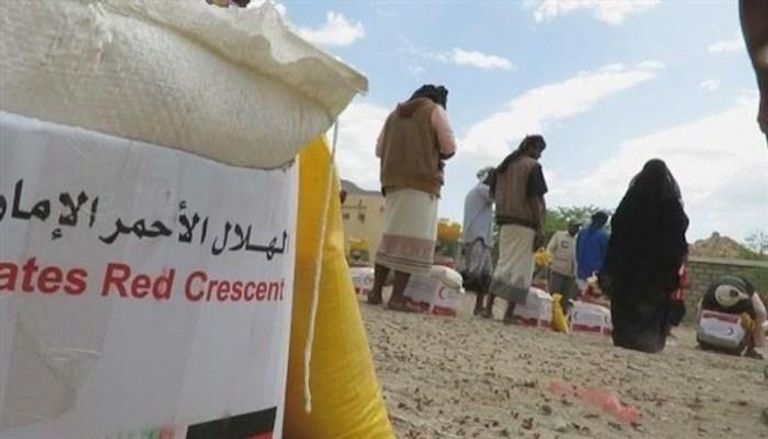 مساعدات من الهلال الأحمر الإماراتي لأهالي اليمن - أرشيفية