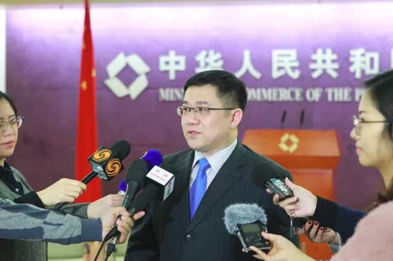 دو تشي روي، نائب مدير معهد الاستثمار والتعاون الأجنبي الصيني،