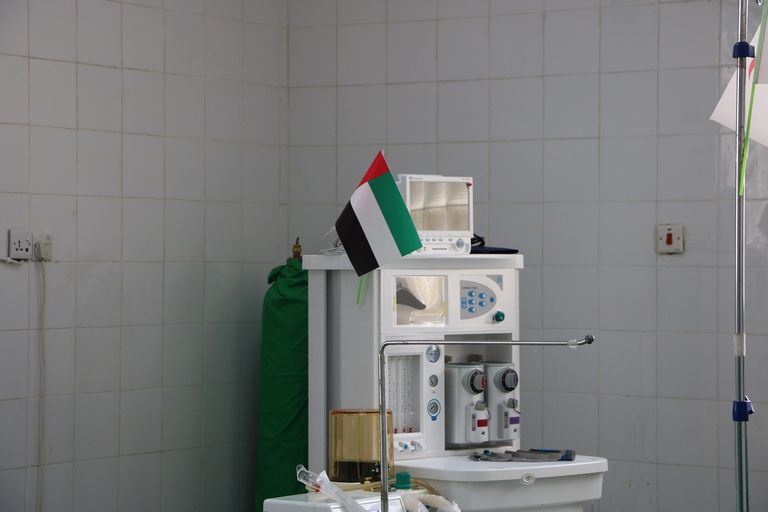 الهلال الأحمر الإماراتي يعيد تأهيل مستشفى حكومي بتعز اليمنية