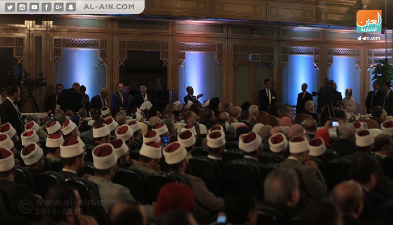 جانب من الندوة الدولية "الإسلام والغرب" التي نظمها الأزهر الشريف ومجلس حكماء المسلمين جانب من أعمال ندوة "الإسلام والغرب" بحضور شيخ الأزهر