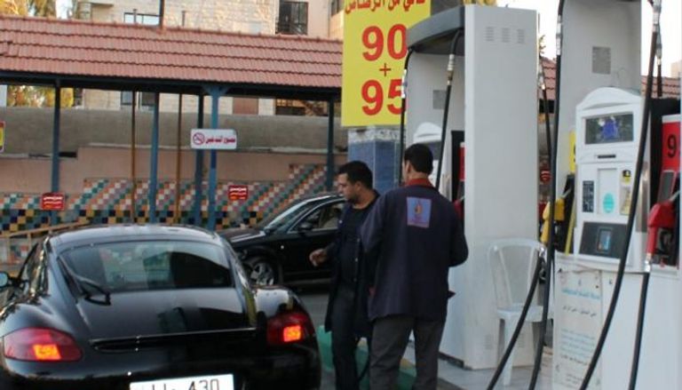 محطة وقود في العاصمة الأردنية - أرشيف