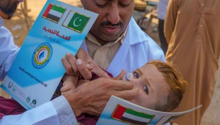 من حملات التطعيم الإماراتية في باكستان وأفغانستان