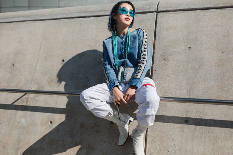 إطلالات الشوارع من أسبوع موضة سول من أسبوع الموضة في سول