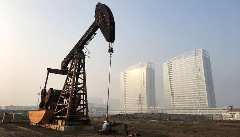 شركتان صينيتان تقاطعان النفط الإيراني في نوفمبر - أرشيف