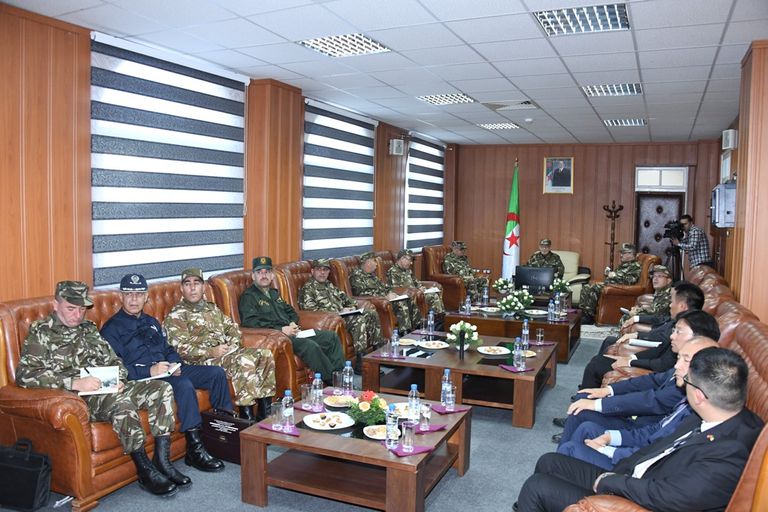 الجيـش الجزائري يفتتح مصنعا للمتفجرات بالشراكة مع نورينكو الصينية الجيش الجزائري يفتتح مصنعا للمتفجرات بالشراكة مع نورينكو الصينية