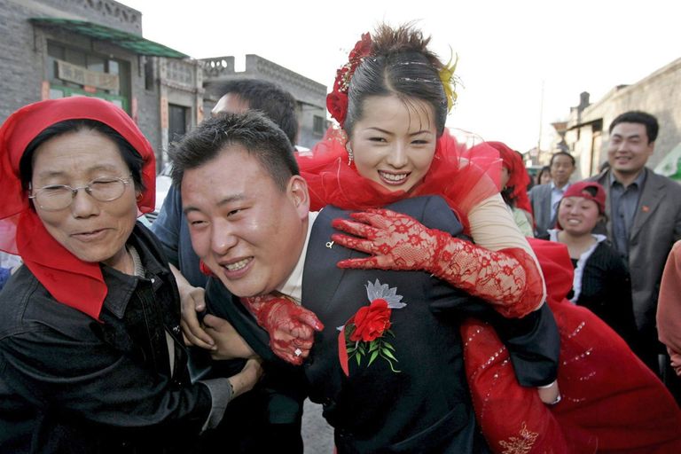 طقوس الزواج تختلف من بلد إلى آخر