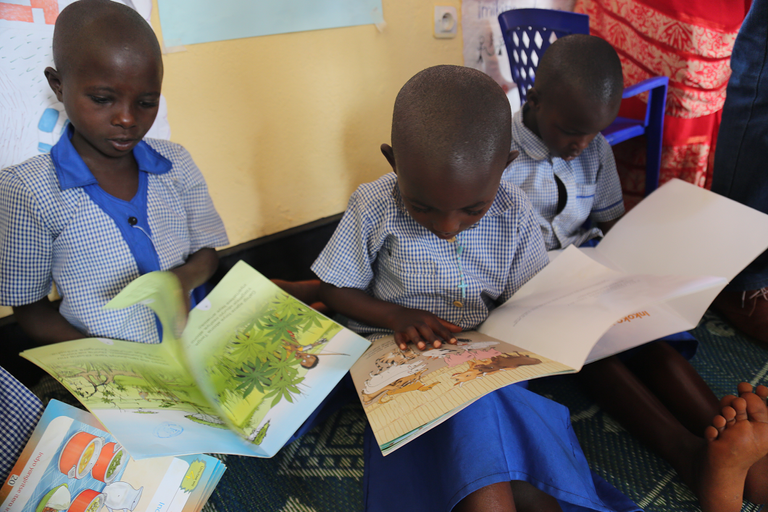 "دبي العطاء" تدعم التعليم في رواندا