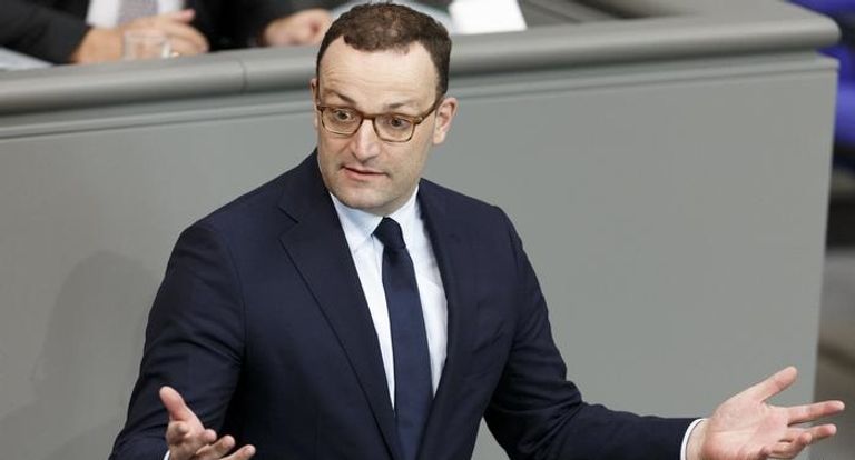 4 خلفاء محتملين لميركل بعد 13 عاما في السلطة