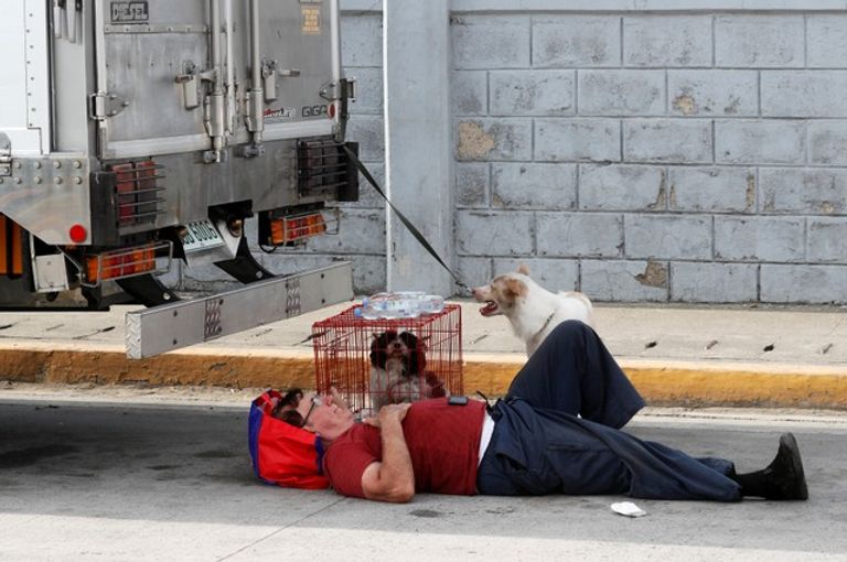 الإعصار "يوتو" يجبر أكثر من 5 آلاف شخص على إخلاء المجتمعات الساحلية