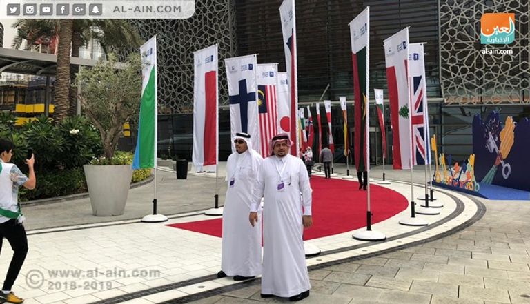 الاستعداد للحفل الختامي للدورة الثالثة من تحدي القراءة العربي في دبي