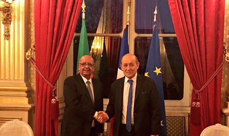 وزيرا الخارجية الجزائري والفرنسي توقيع الاتفاقية بين وزير الخارجية الجزائري والاقتصاد الفرنسي