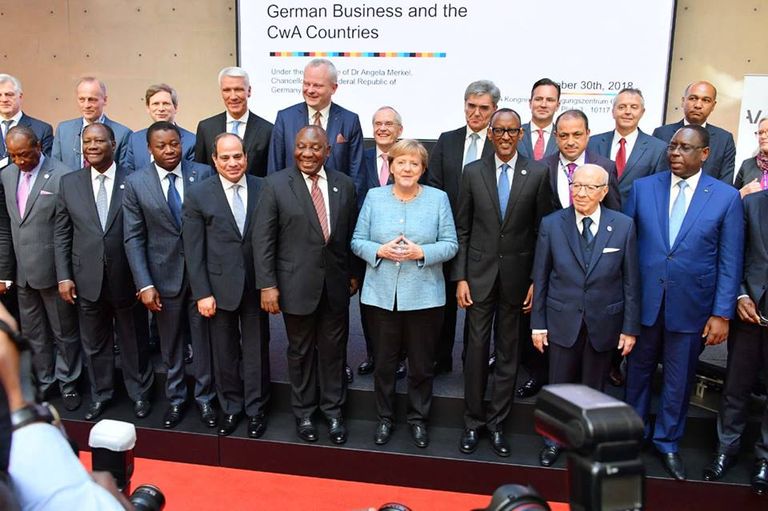 "الثقة" كلمة السر في جذب الكيانات الكبرى لمصر.. سيمنز في المقدمة الرئيس المصري عبدالفتاح السيسي