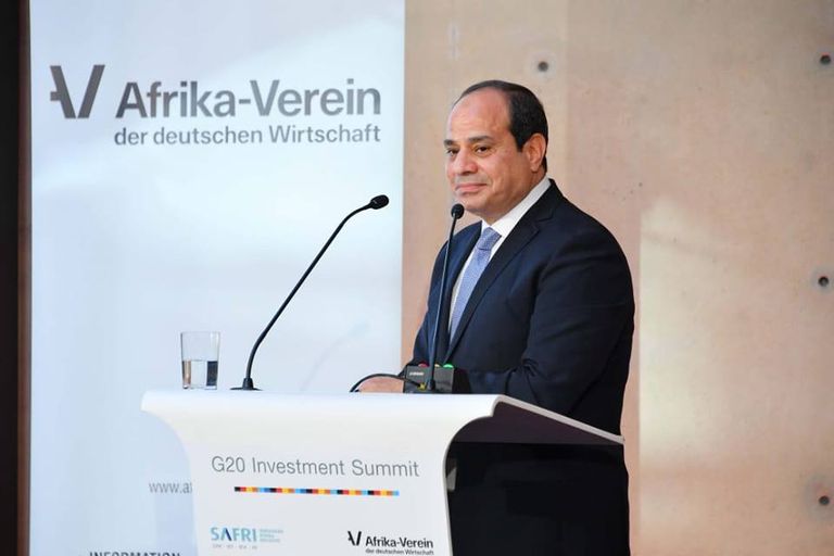 "الثقة" كلمة السر في جذب الكيانات الكبرى لمصر.. سيمنز في المقدمة الرئيس المصري عبدالفتاح السيسي