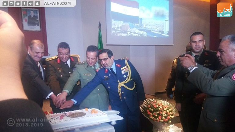 سفير مصر والمحلق العسكري وحرماهما بالجزائر