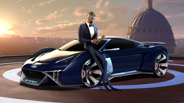 شخصية ويل سميث بالفيلم بجانب موديل e-tron
