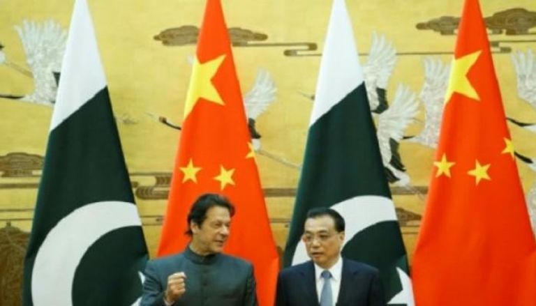 رئيس الوزراء الباكستاني خلال لقائه نظيره الصيني 