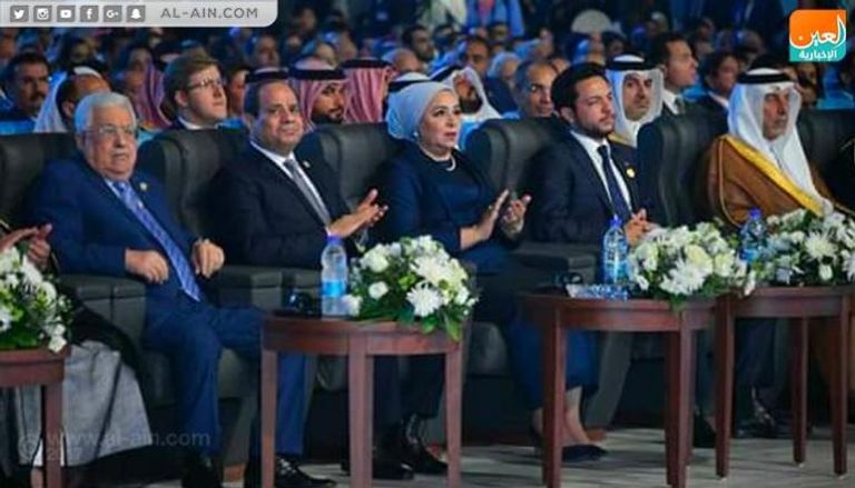 الرئيس المصري وعدد من القادة العرب في افتتاح منتدى شباب العالم