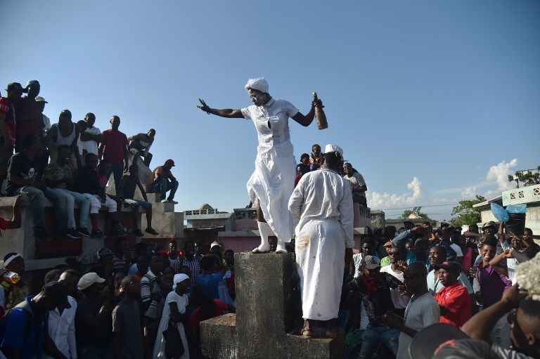احتفال سكان هايتي بعيد الهالوين