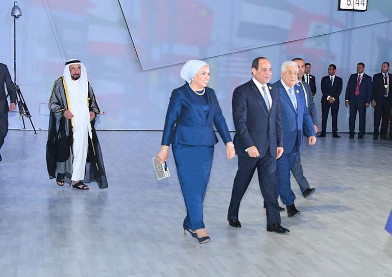 قرينة الرئيس المصري من حفل افتتاح منتدى شباب العالم