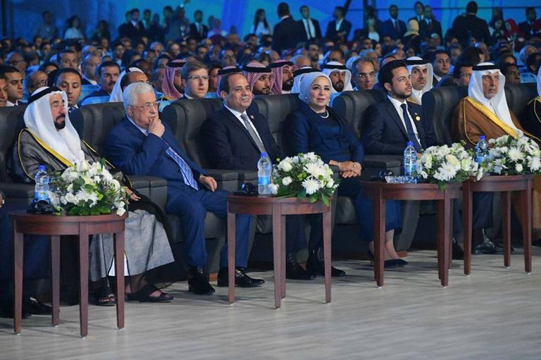 قرينة الرئيس المصري من حفل افتتاح منتدى شباب العالم
