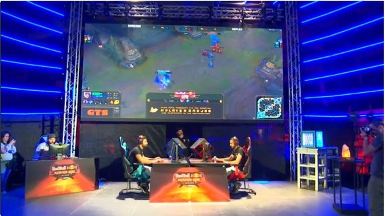 أردني يصعد للمشاركة في بطولة دولية لألعاب الفيديو بالبرازيل