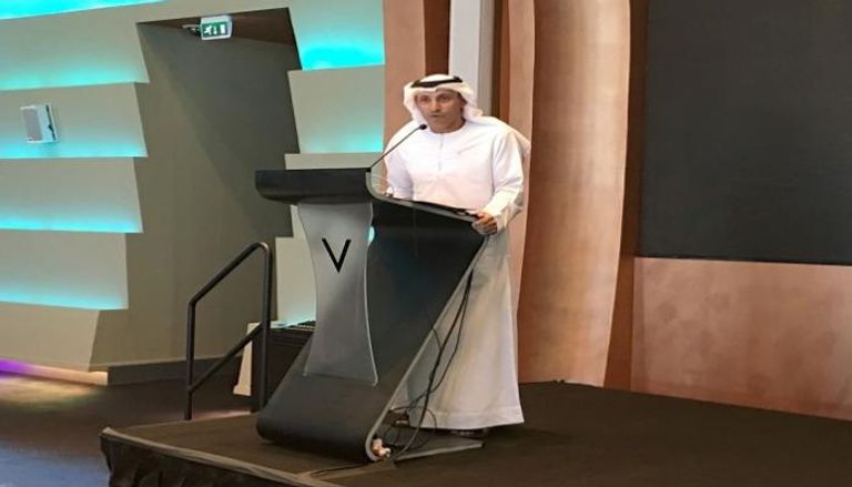 الدكتور عبدالله الكرم يلقي كلمته خلال المنتدى 