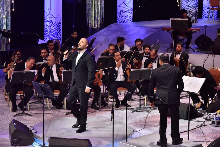 المطرب اللبناني رامي عياش خلال الحفل