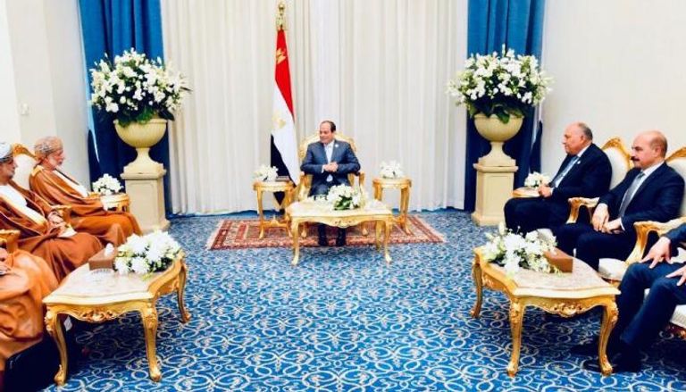 جانب من لقاء السيسي مع وزير خارجية عمان 