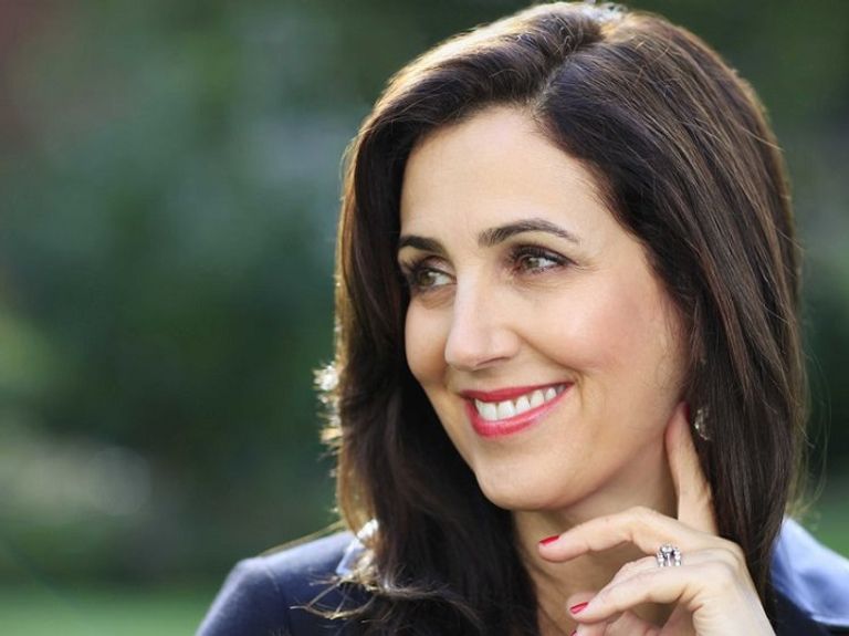 جونا شيلدز الرئيسة التنفيذية لشركة BenevolentAI آدم فوروجي الرئيس التنفيذي لشركة AppLovin