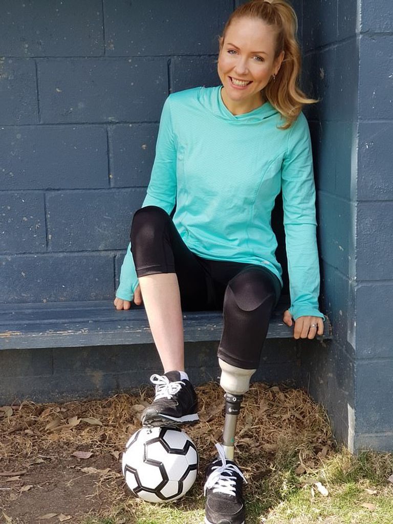 كوكس تدعو السيدات للاحتفاء بكل ما يمكنهن القيام به