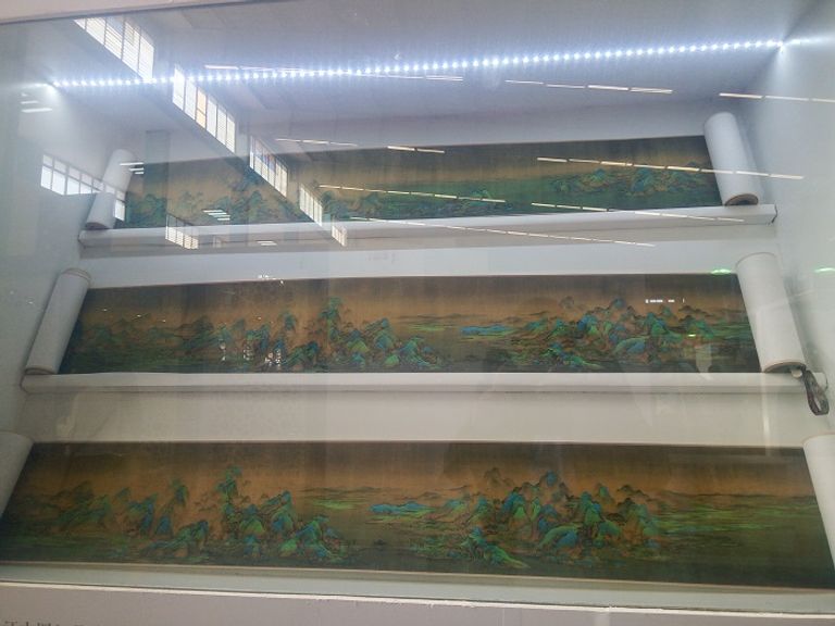 الجناح الصيني في معرض الجزائر الدولي للكتاب