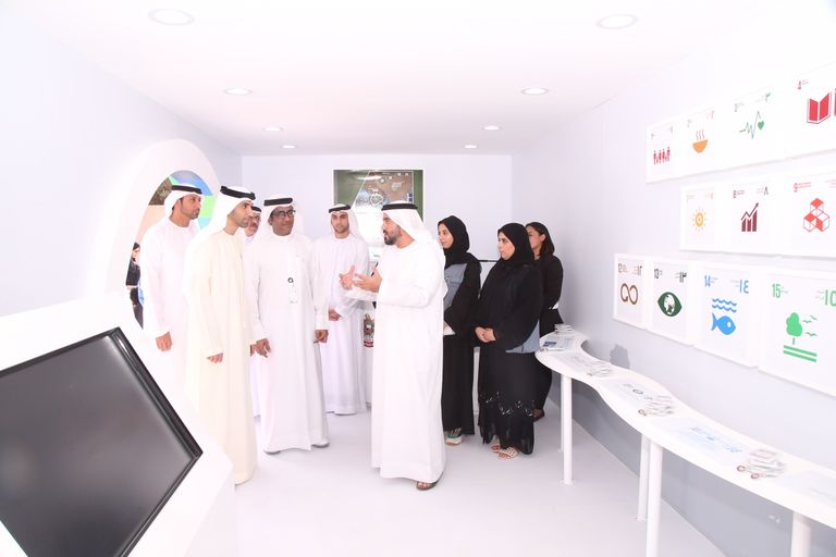 الدكتور ثاني بن أحمد الزيودي وزير التغير المناخي والبيئة في الإمارات