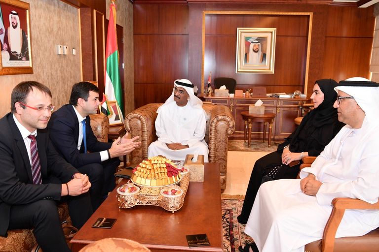 لقاء بين وزير تطوير البنية التحتية في الإمارات ونظيره المولدوفي