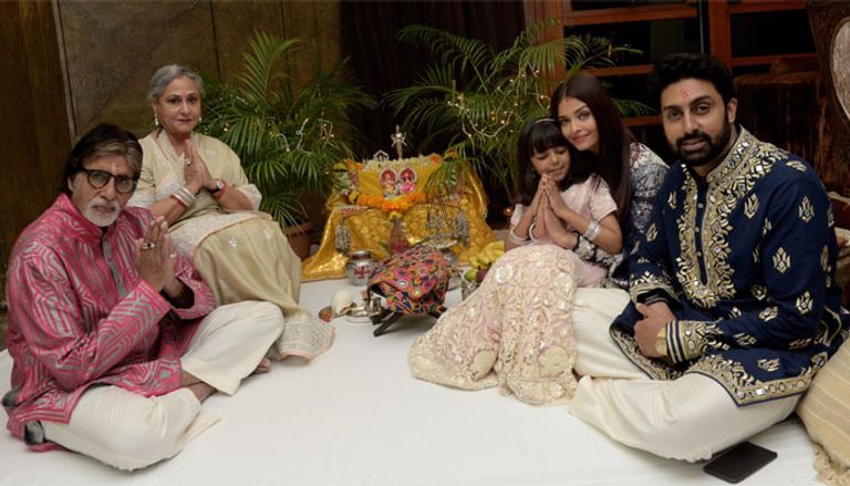 مجموعة من نجوم بوليوود في عيد الديوالي - صورة أرشيفية