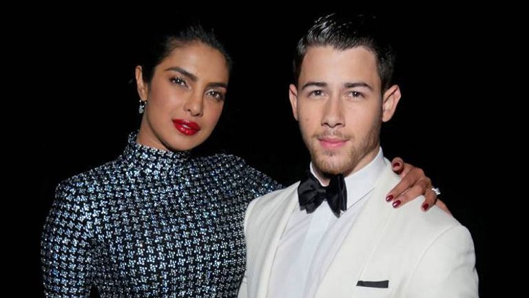 مجموعة من نجوم بوليوود في عيد الديوالي - صورة أرشيفية