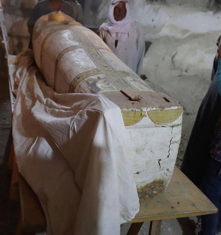 لوحة حجرية ترجع لـ3500 عام